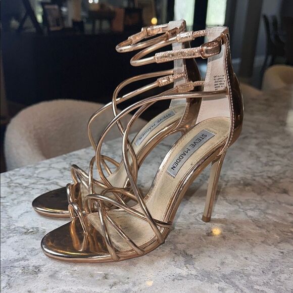 👠 Steve Madden Rose Gold Strappy Stiletto Heels Sz 5.5 - Picture 1 of 6